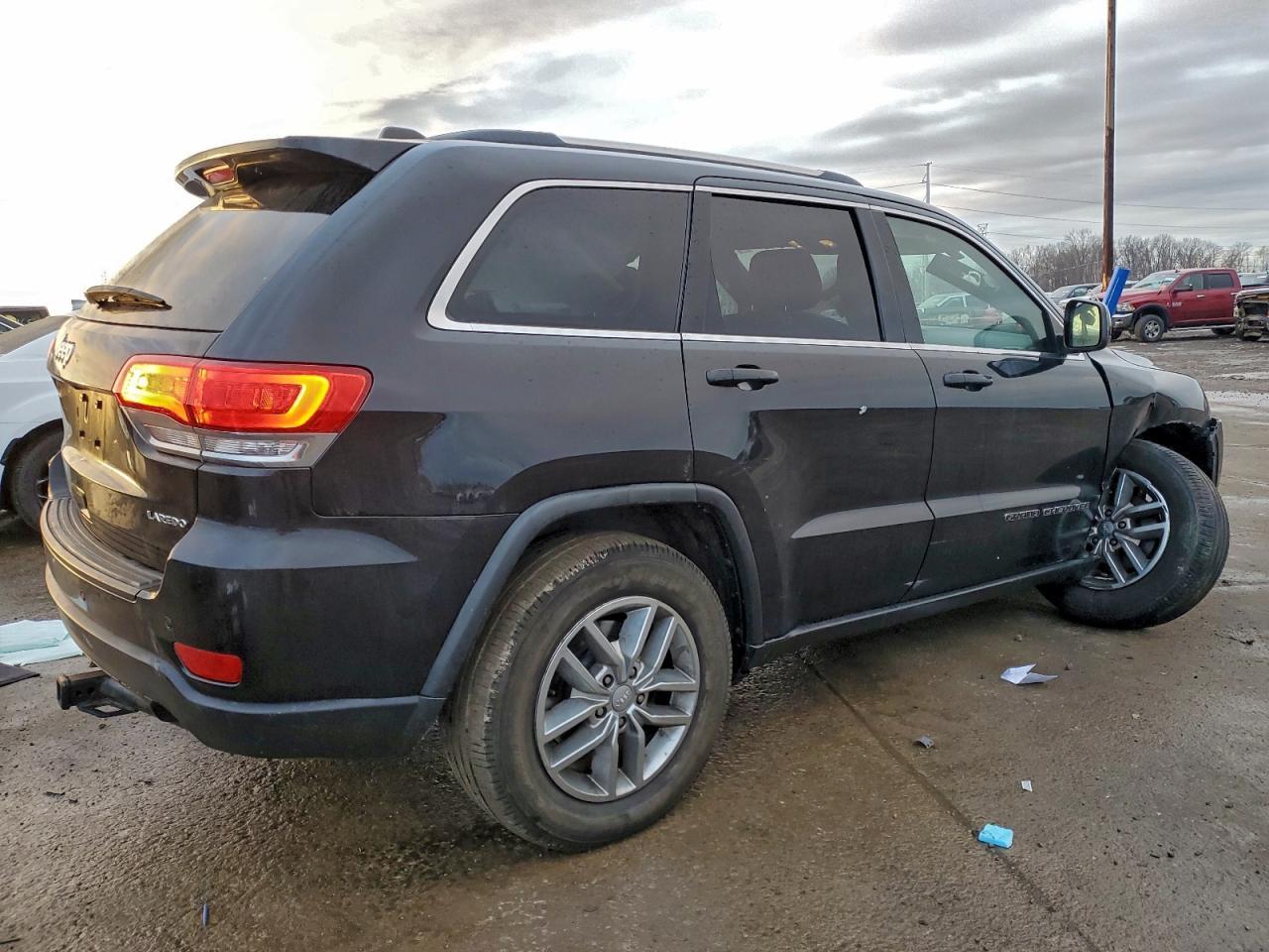 2017 Jeep Grand Cherokee Laredo - Фото 3