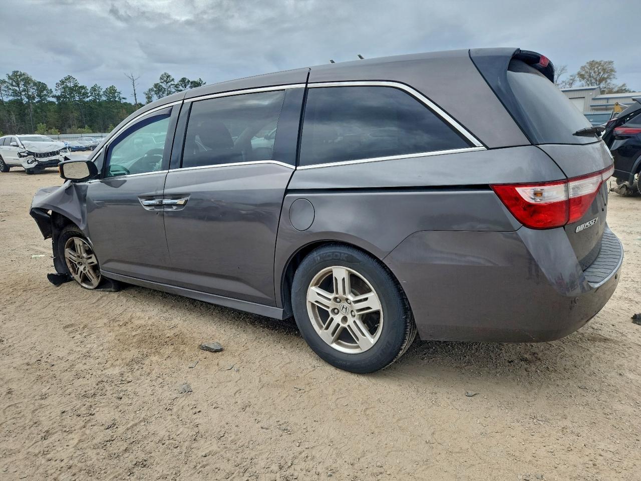 2012 Honda Odyssey Touring - Фото 2