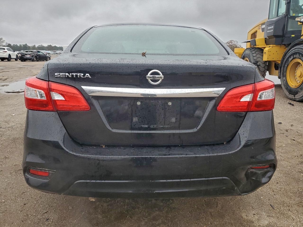 2017 Nissan Sentra S - Фото 6