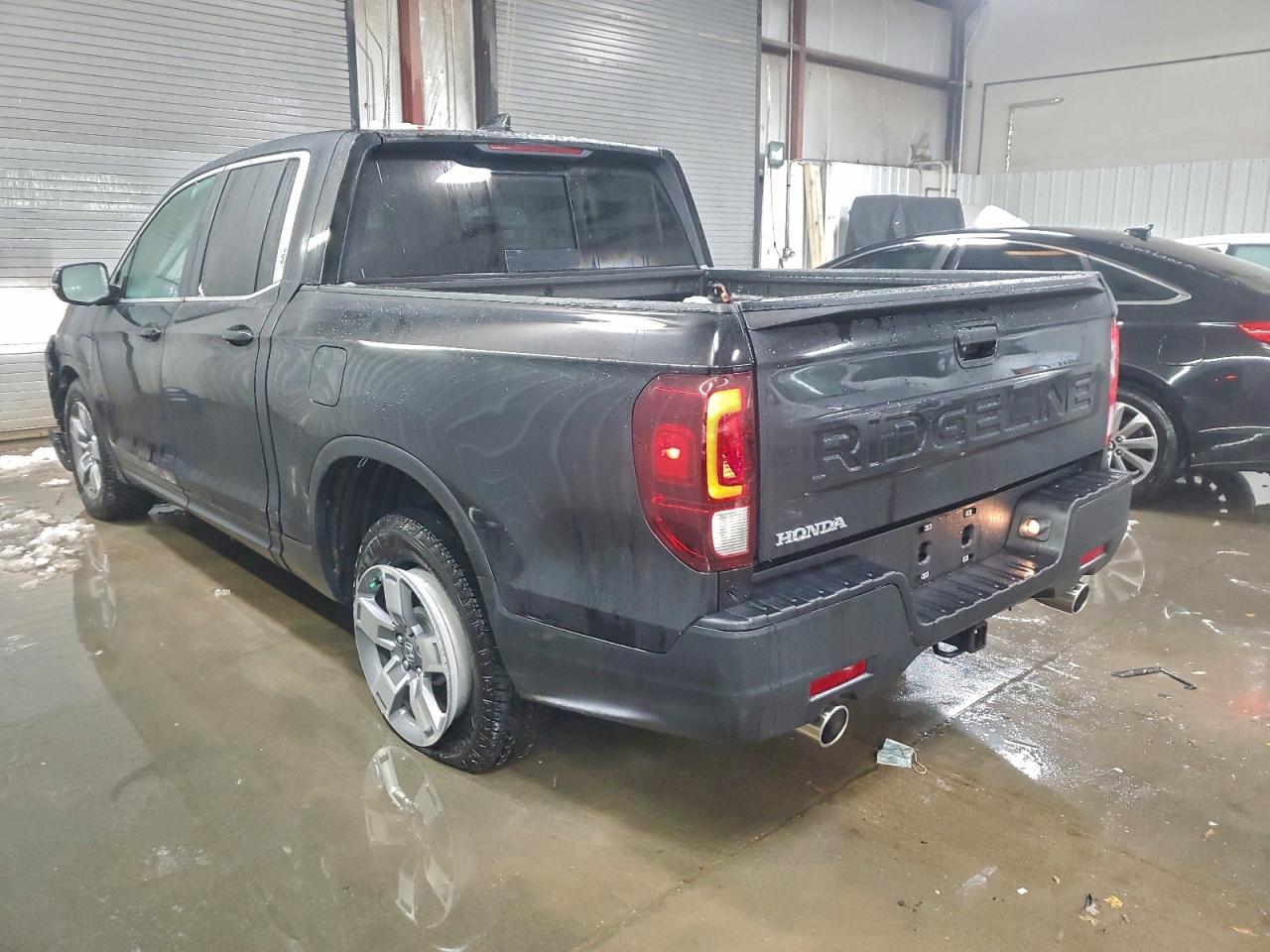 2025 Honda Ridgeline Rtl - Image 2