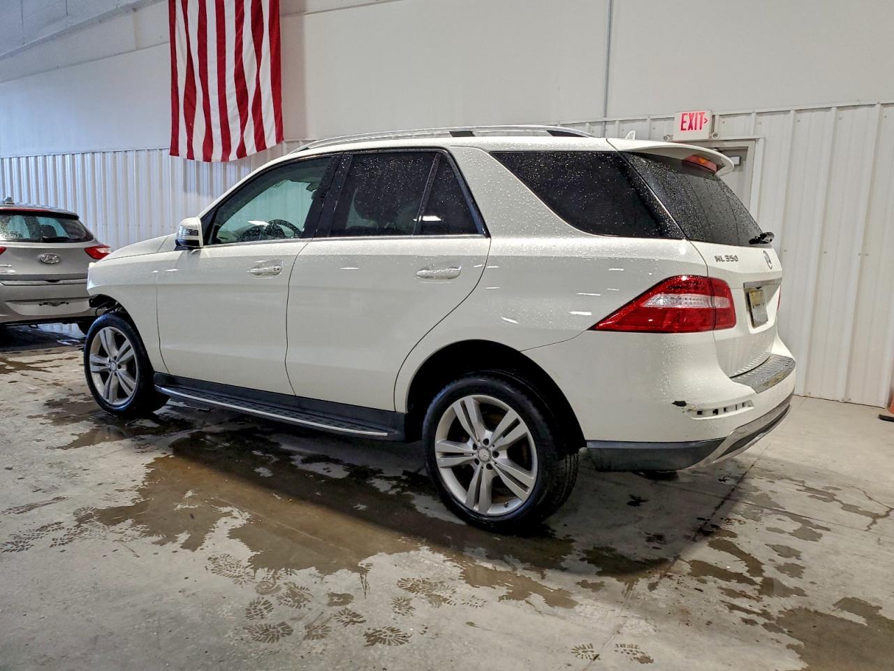 2013 Mercedes-Benz Ml 350 4Matic - Image 2