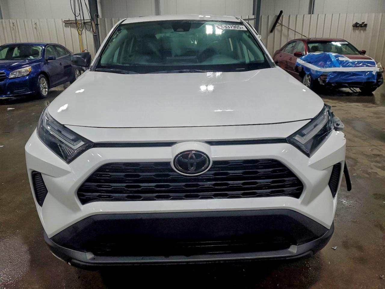 2024 Toyota Rav4 Le - Image 5