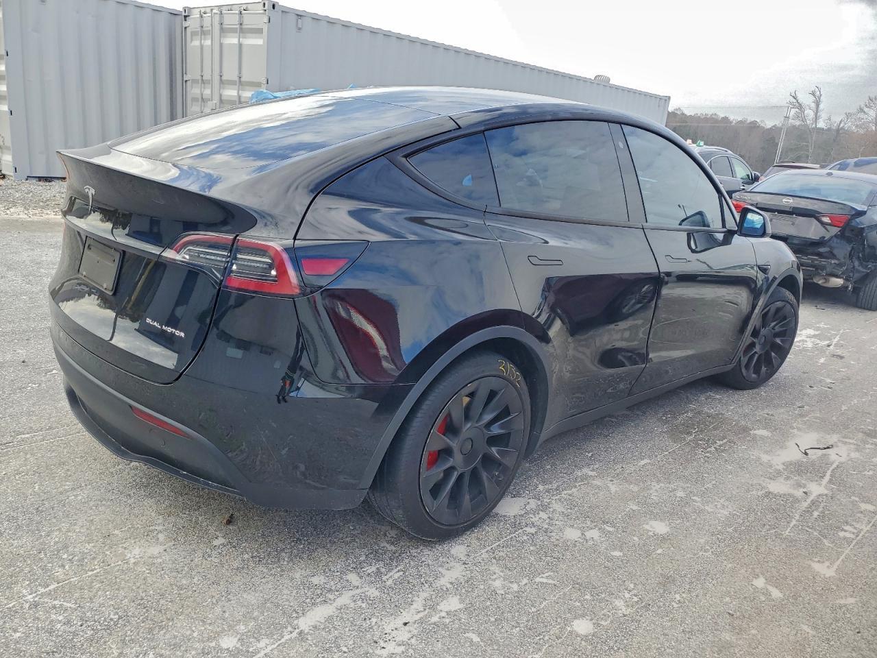 2020 Tesla Model Y - Фото 3