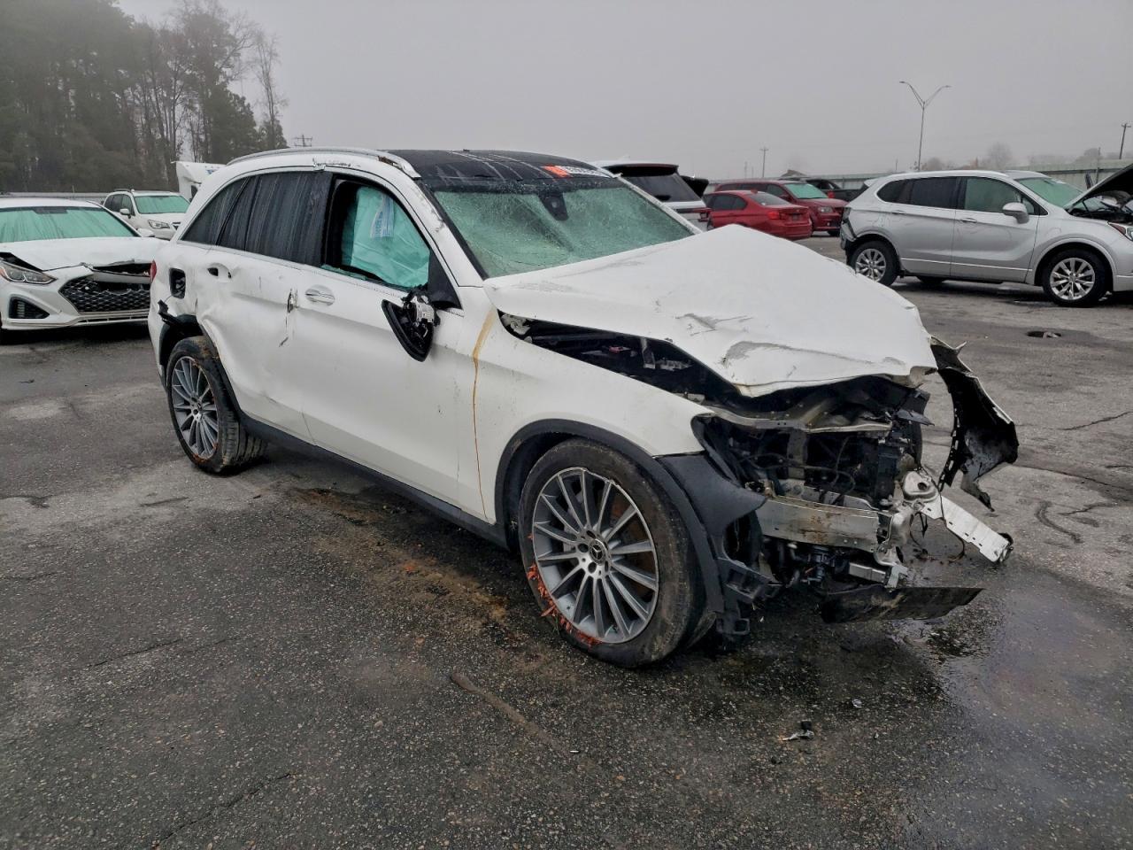 2019 Mercedes-Benz Glc 300 - Image 4