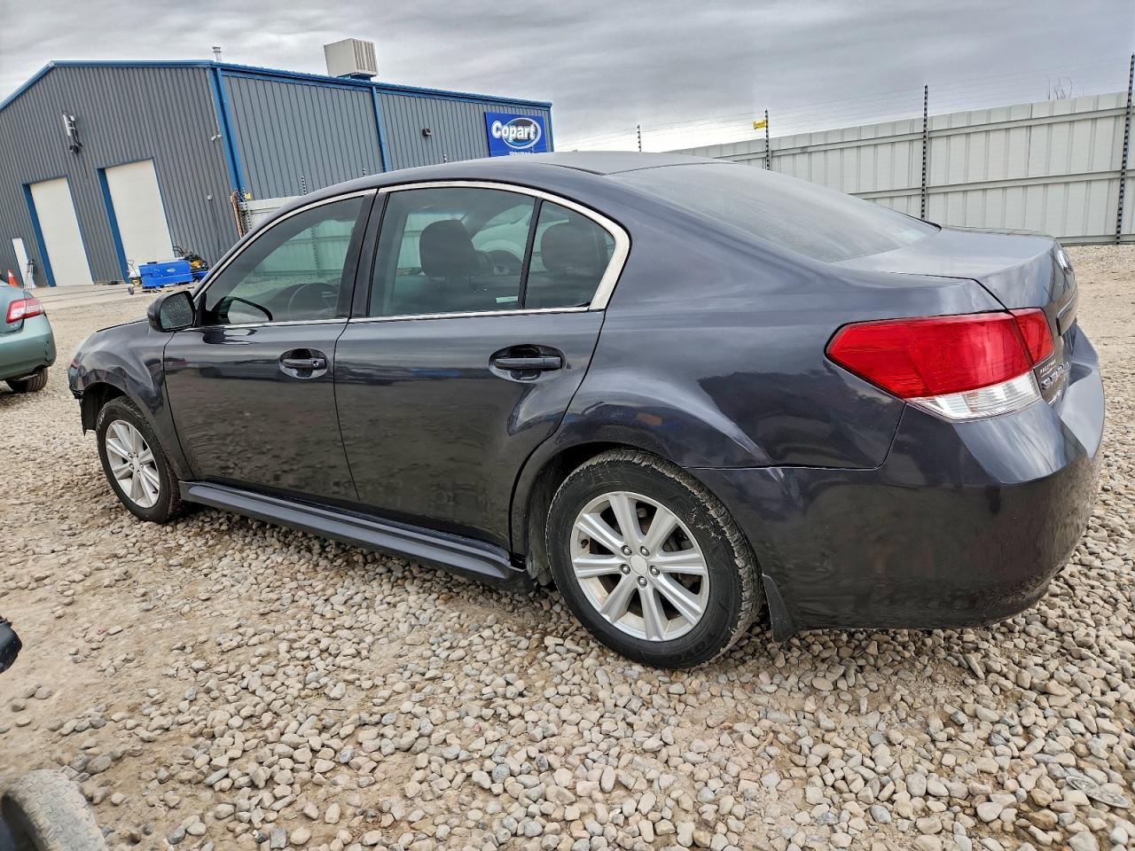 2013 Subaru Legacy 2.5I Premium - Image 2