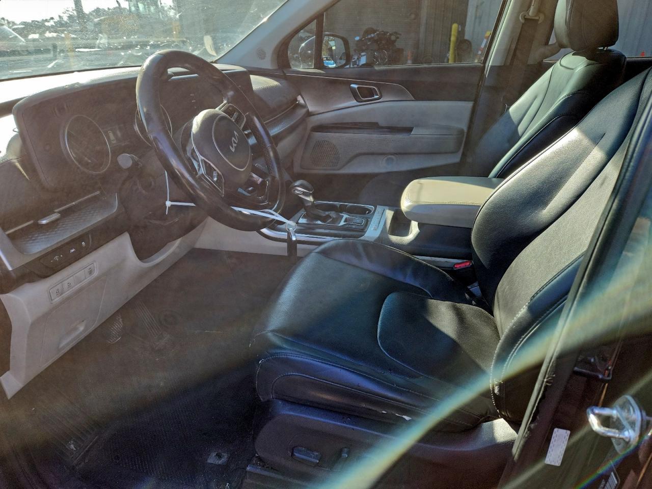 2022 Kia Carnival Lx - Фото 7