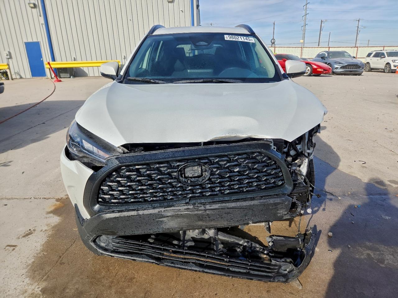 2023 Toyota Corolla Cross Le - Image 5