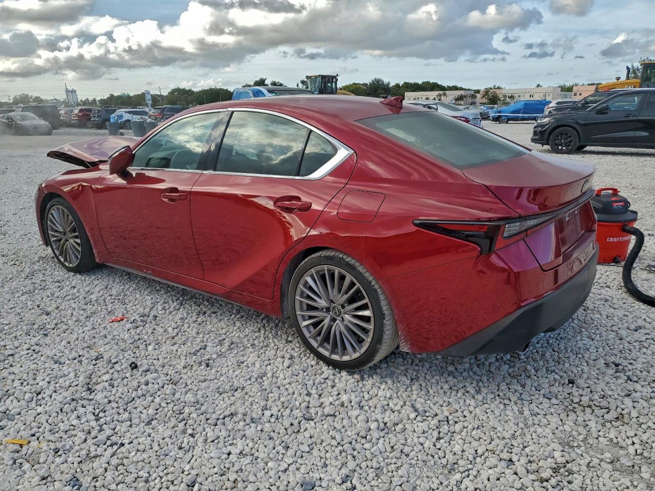 2024 Lexus Is 300 - Image 2