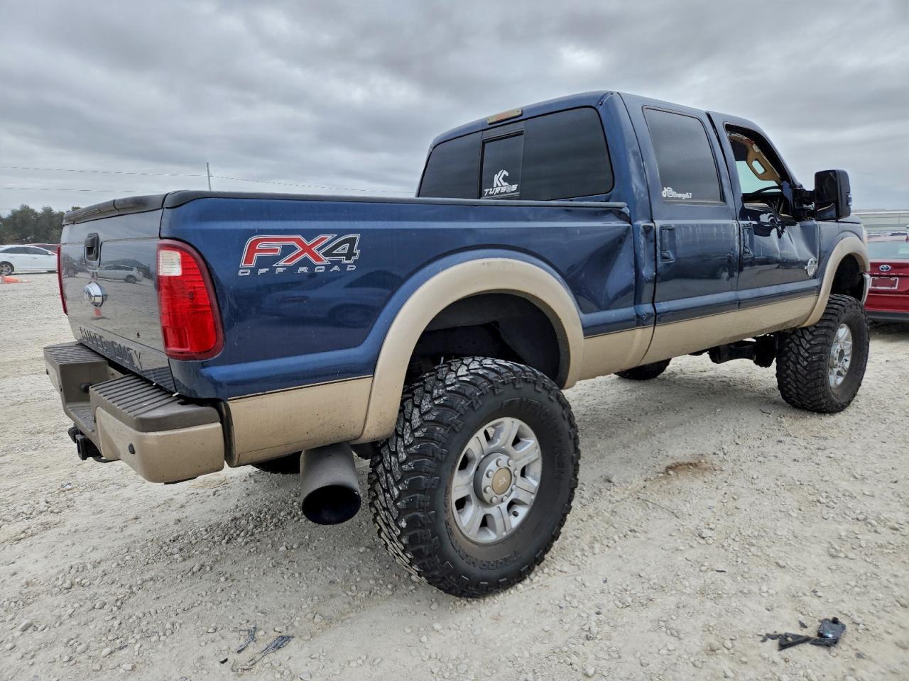 2013 Ford F250 Super Duty - Фото 3