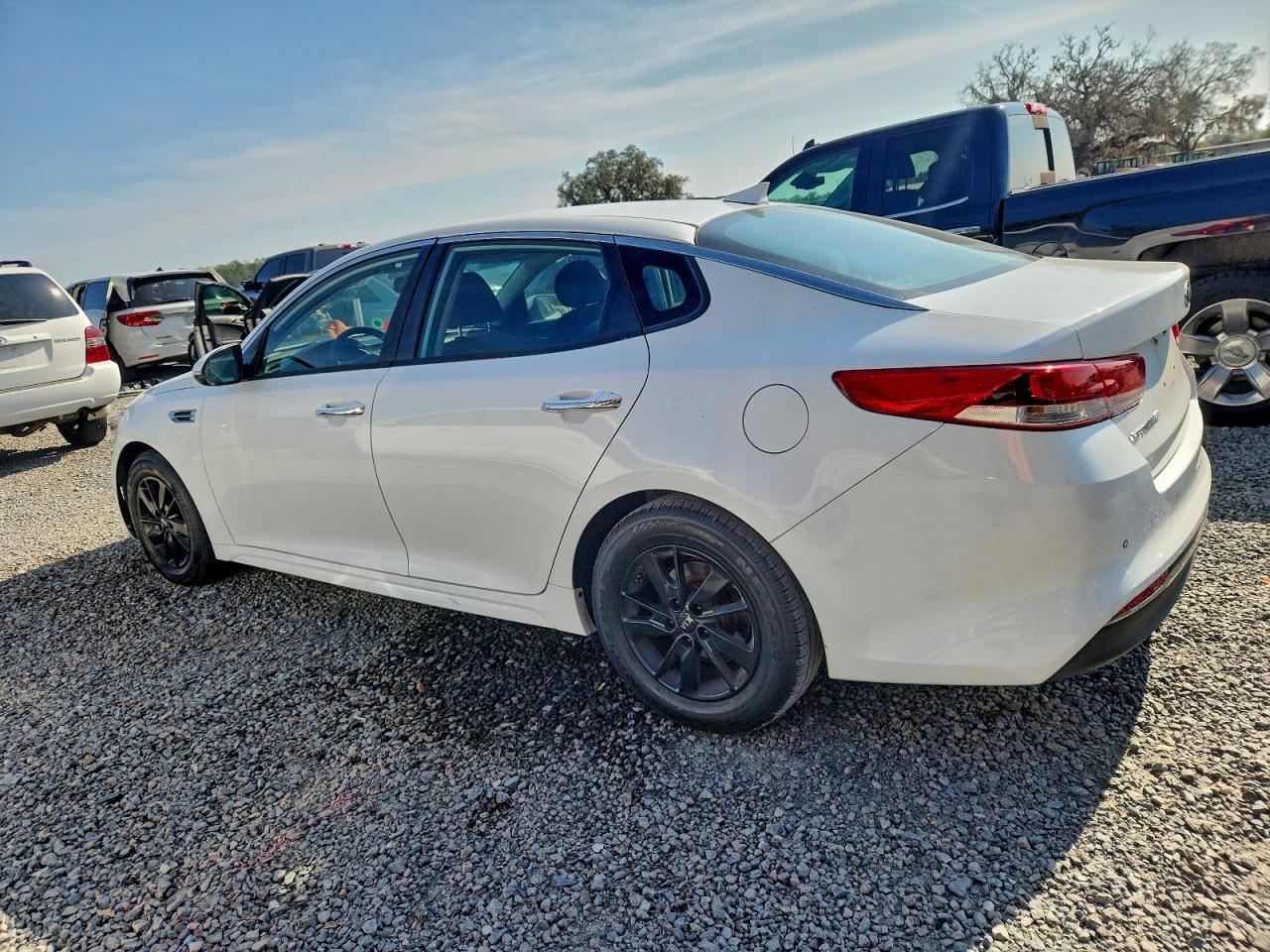 2018 Kia Optima Lx - Фото 2