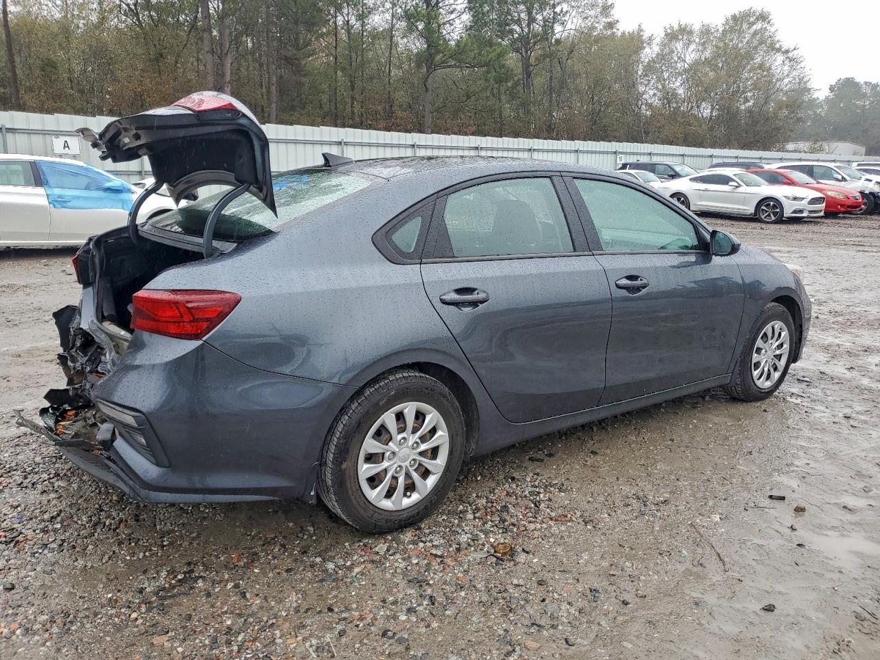 2020 Kia Forte Fe - Image 3