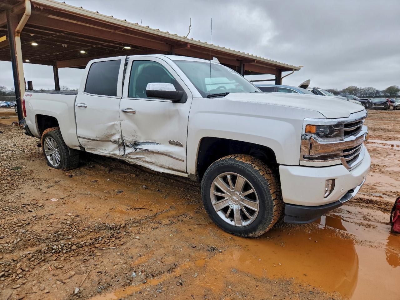 2017 Chevrolet Silverado K1500 High Country - Image 4