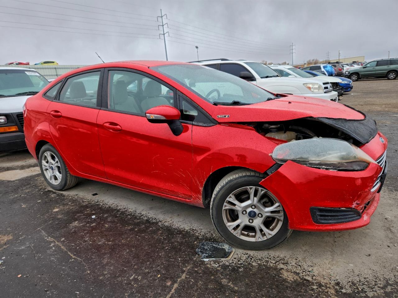 2014 Ford Fiesta Se - Фото 4