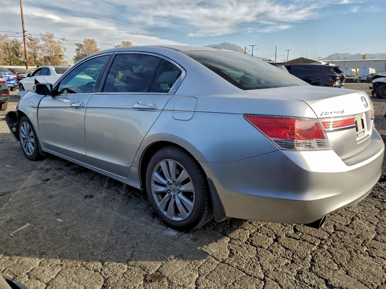 2011 Honda Accord Exl - Фото 2