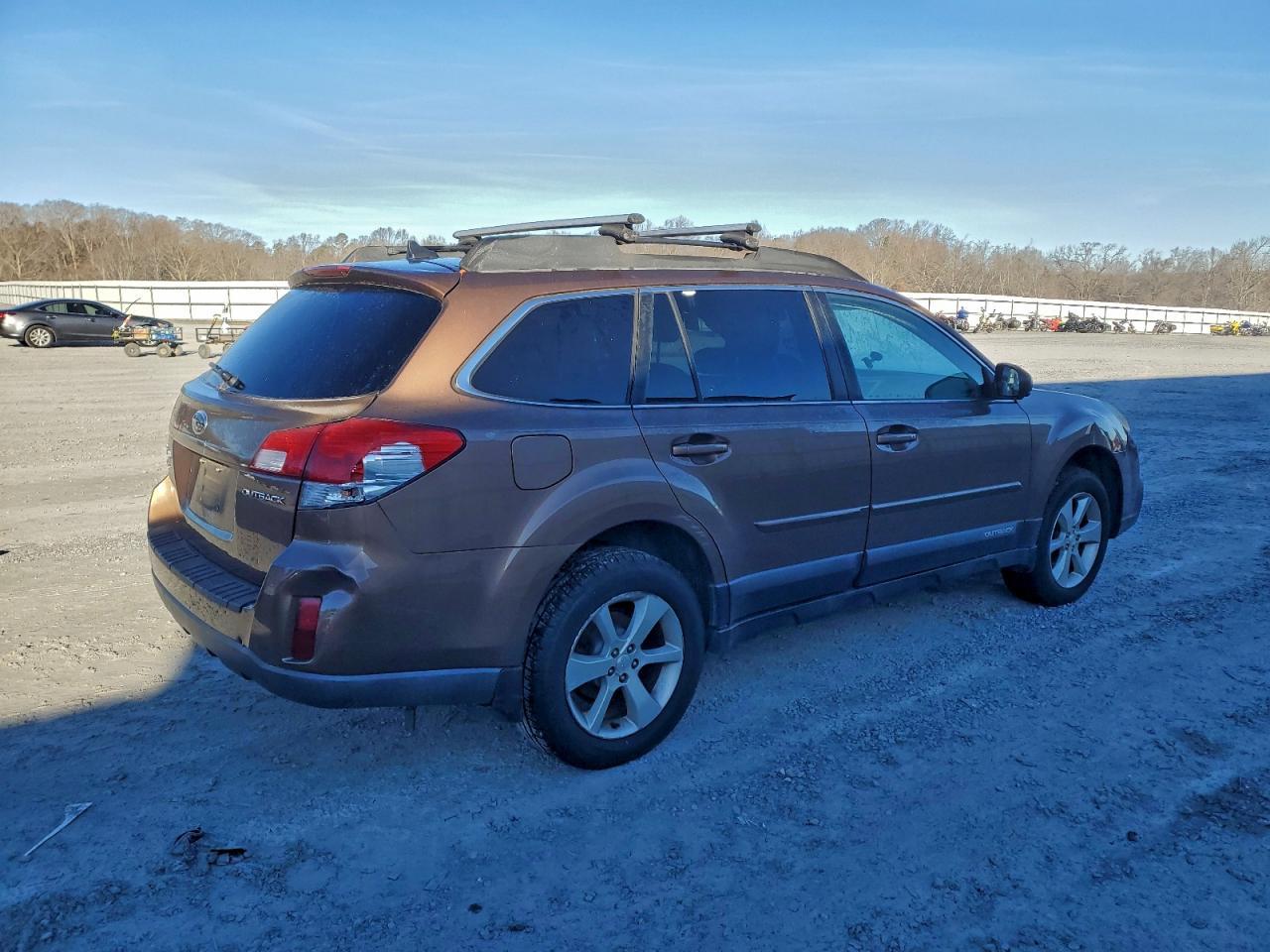 2013 Subaru Outback 2.5I Limited - Фото 3