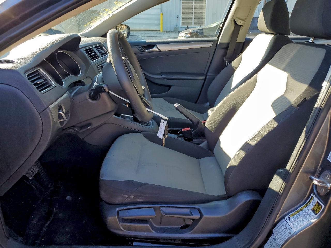 2017 Volkswagen Jetta S - Фото 7