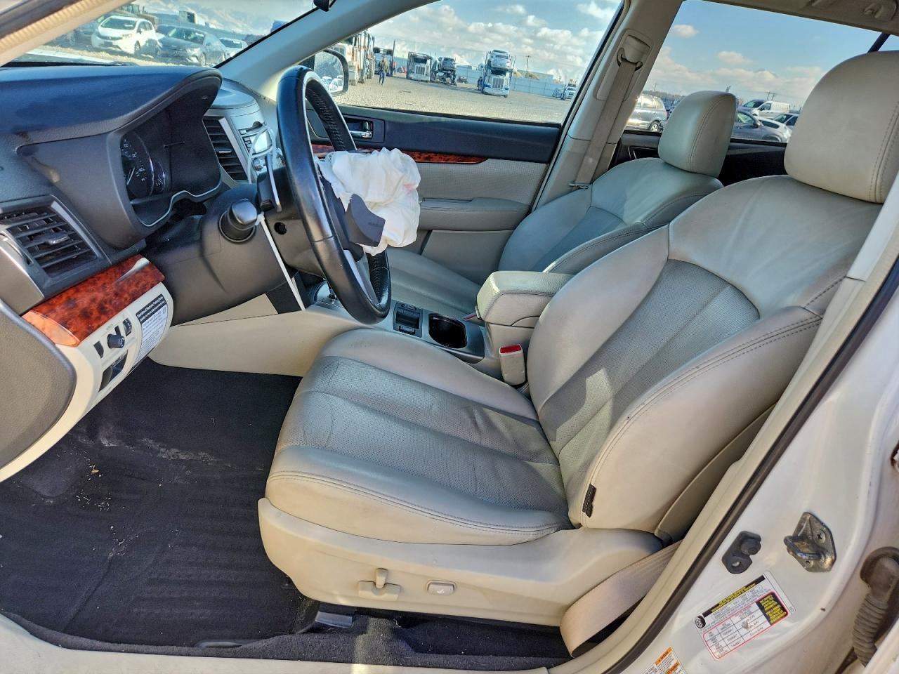 2010 Subaru Outback 2.5I Limited - Фото 7