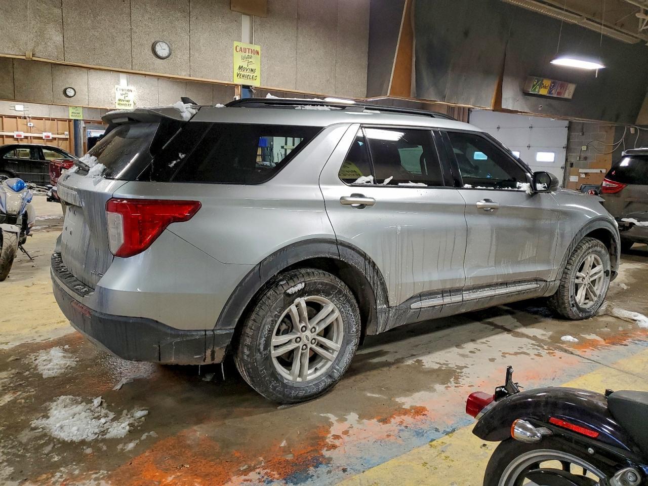 2021 Ford Explorer Xlt - Image 3