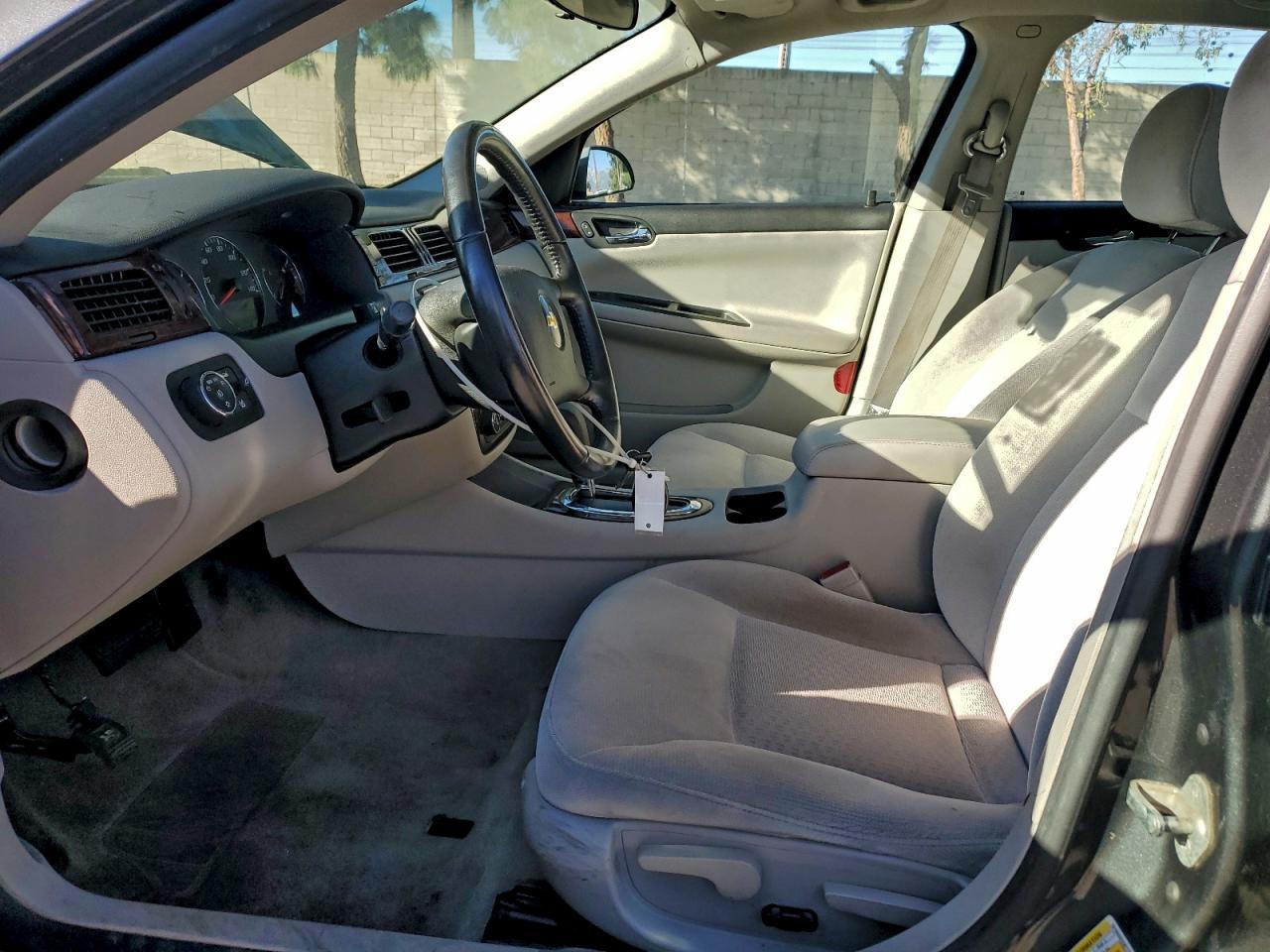 2011 Chevrolet Impala Lt - Image 7