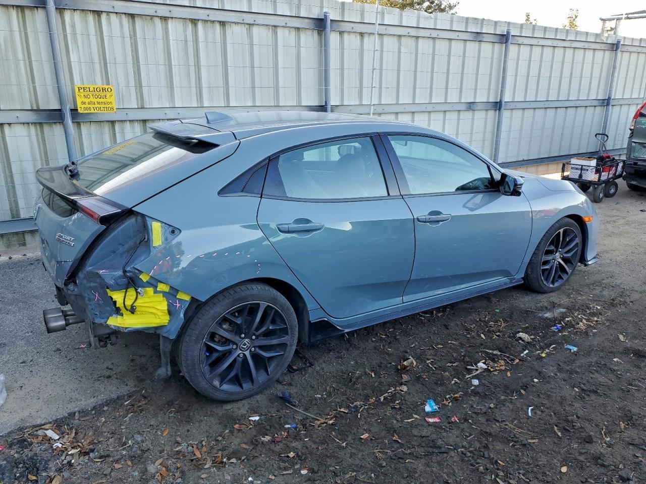 2021 Honda Civic Sport Touring - Фото 3