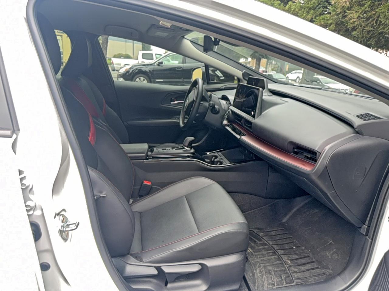 2024 Toyota Prius Prime Se - Фото 5