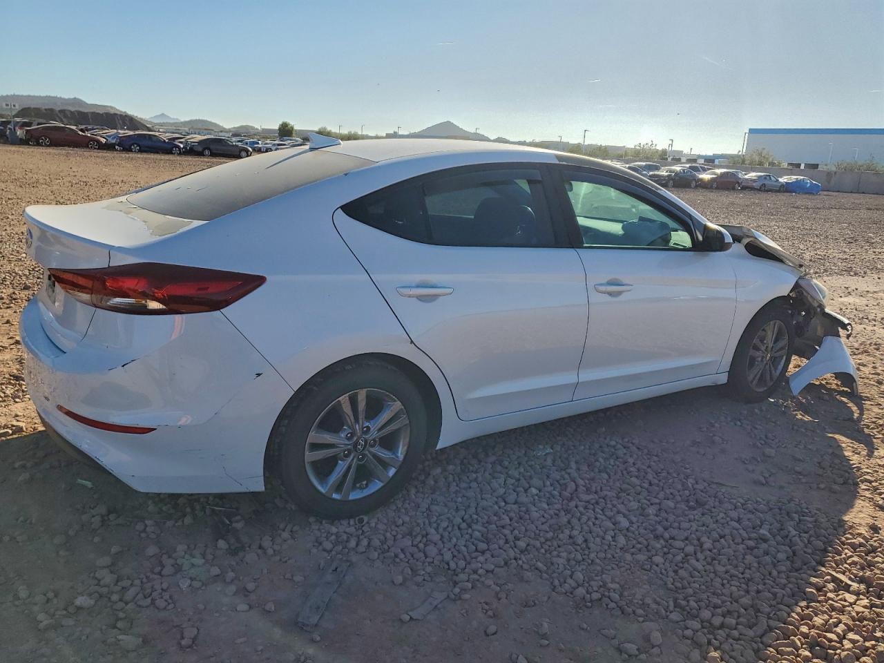 2017 Hyundai Elantra Se - Фото 3