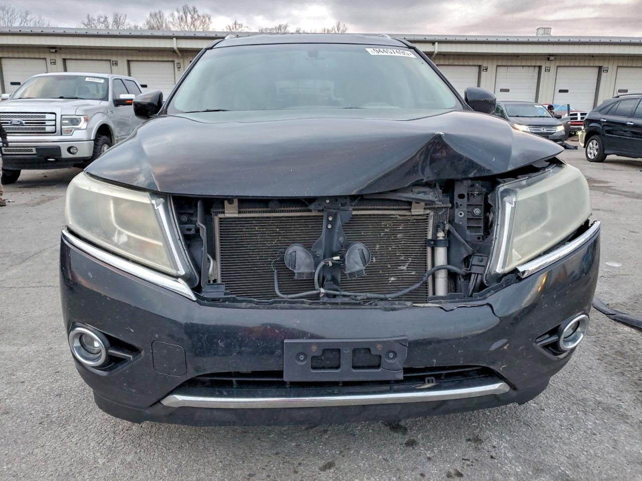 2015 Nissan Pathfinder S - Фото 5