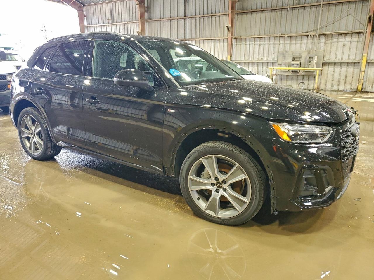 2025 Audi Q5 Premium 45 - Фото 4