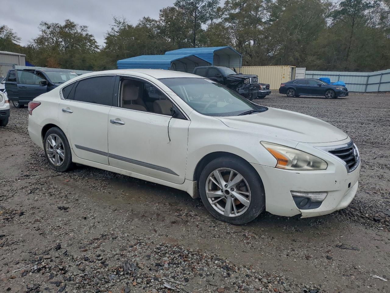 2015 Nissan Altima 2.5 - Image 4