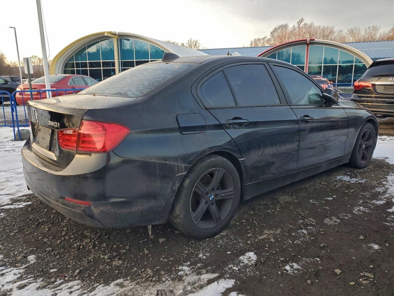 2015 BMW 320 I - Фото 3