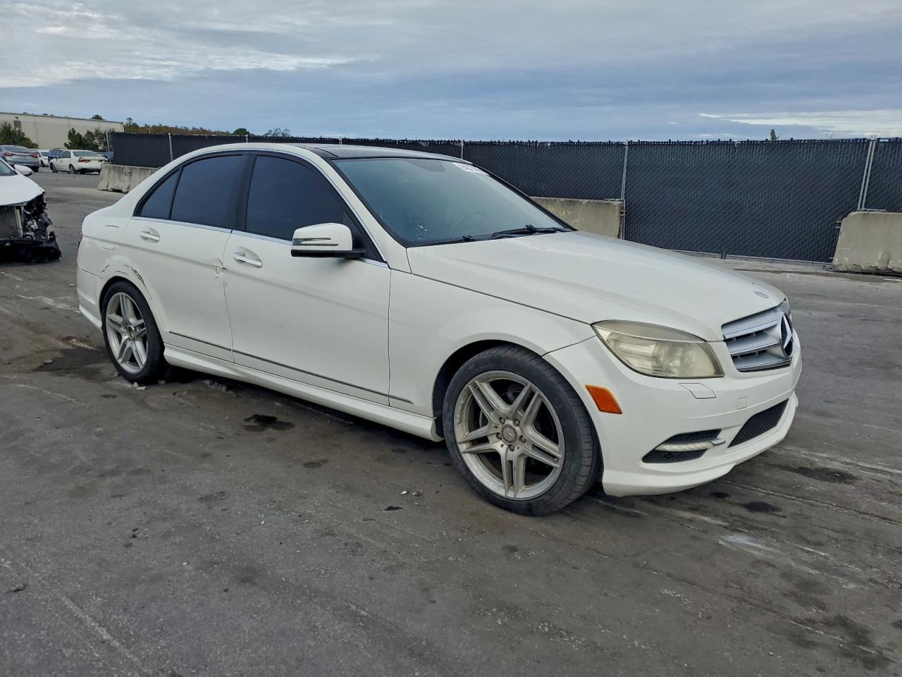 2011 Mercedes-Benz C 300 - Image 4