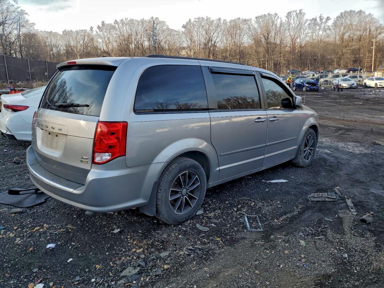 2017 Dodge Grand Caravan Gt - Фото 3