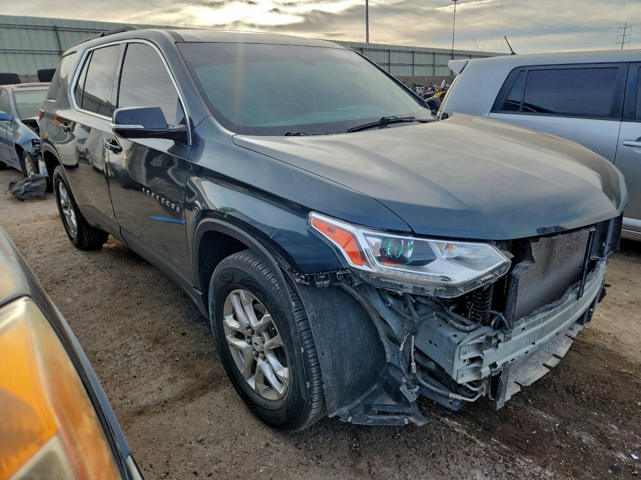 2020 Chevrolet Traverse Lt - Image 4