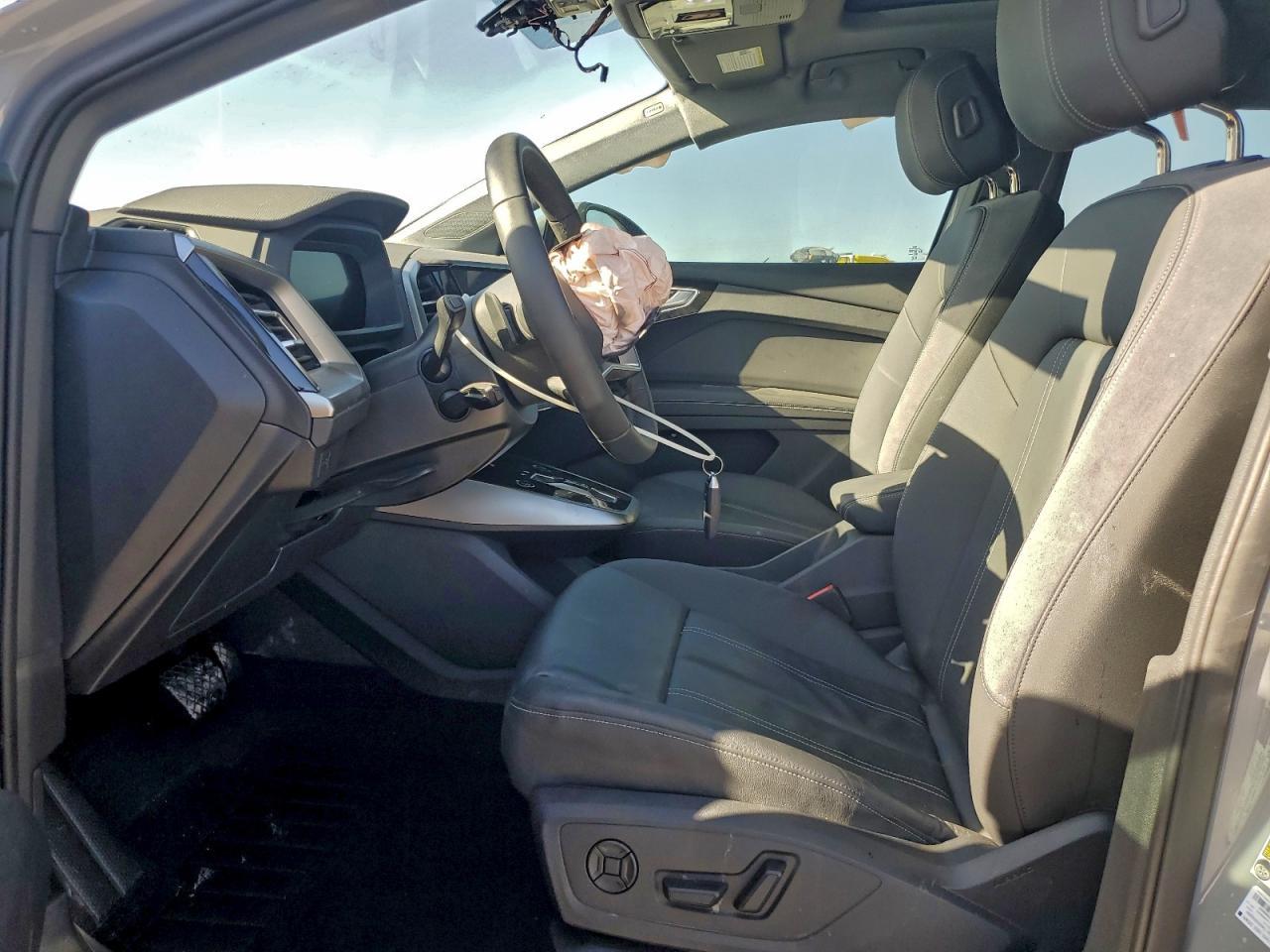 2025 Audi Q4 E-Tron Premium - Фото 7