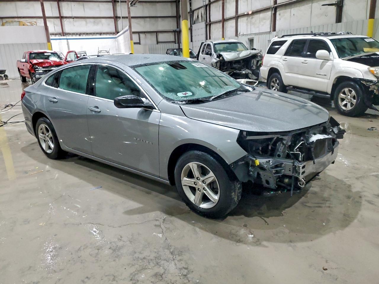 2023 Chevrolet Malibu Ls - Фото 4