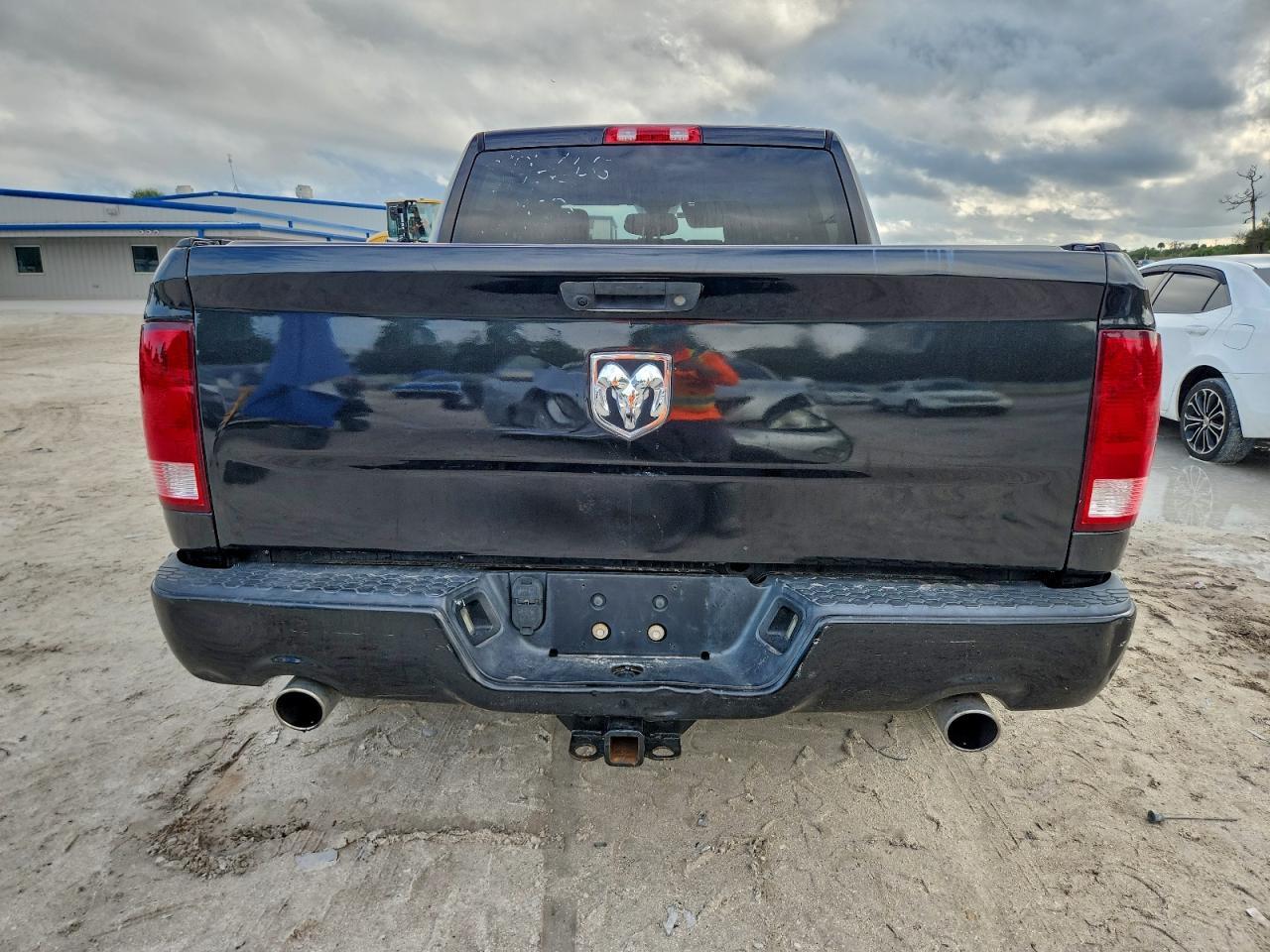 2017 Ram 1500 St - Image 6