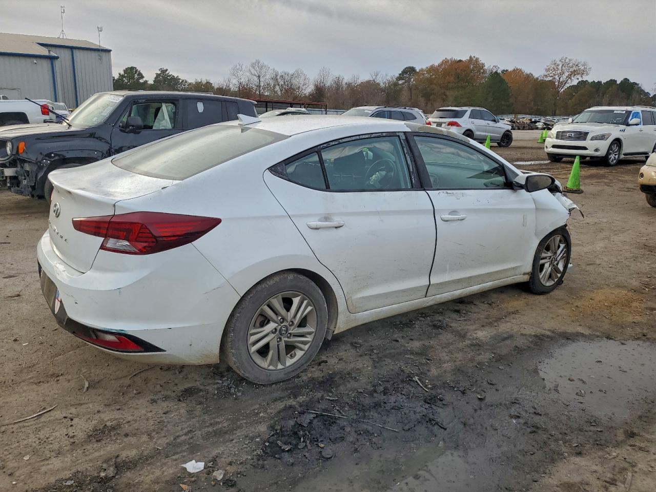 2019 Hyundai Elantra Sel - Фото 3