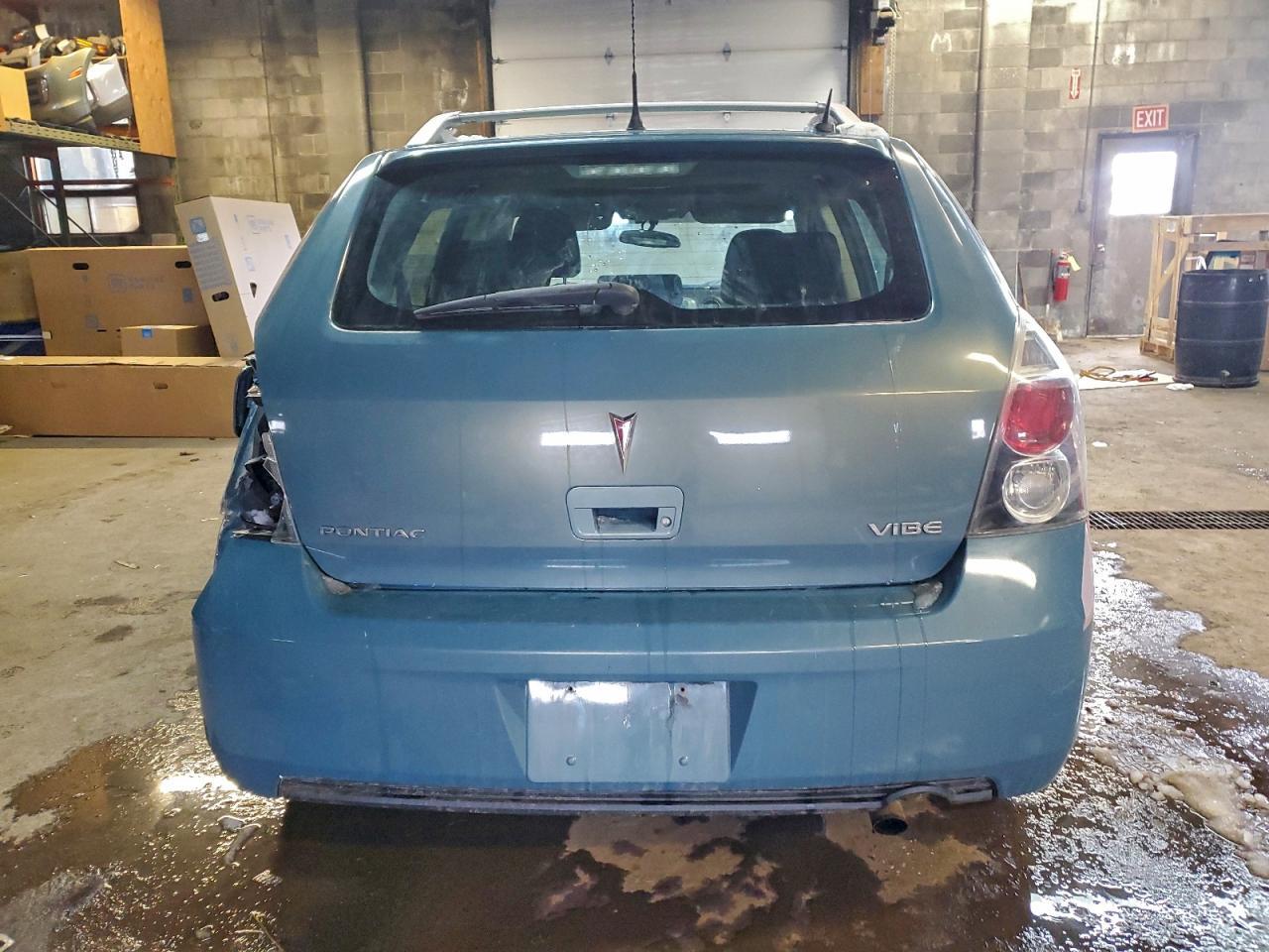 2009 Pontiac Vibe - Image 6