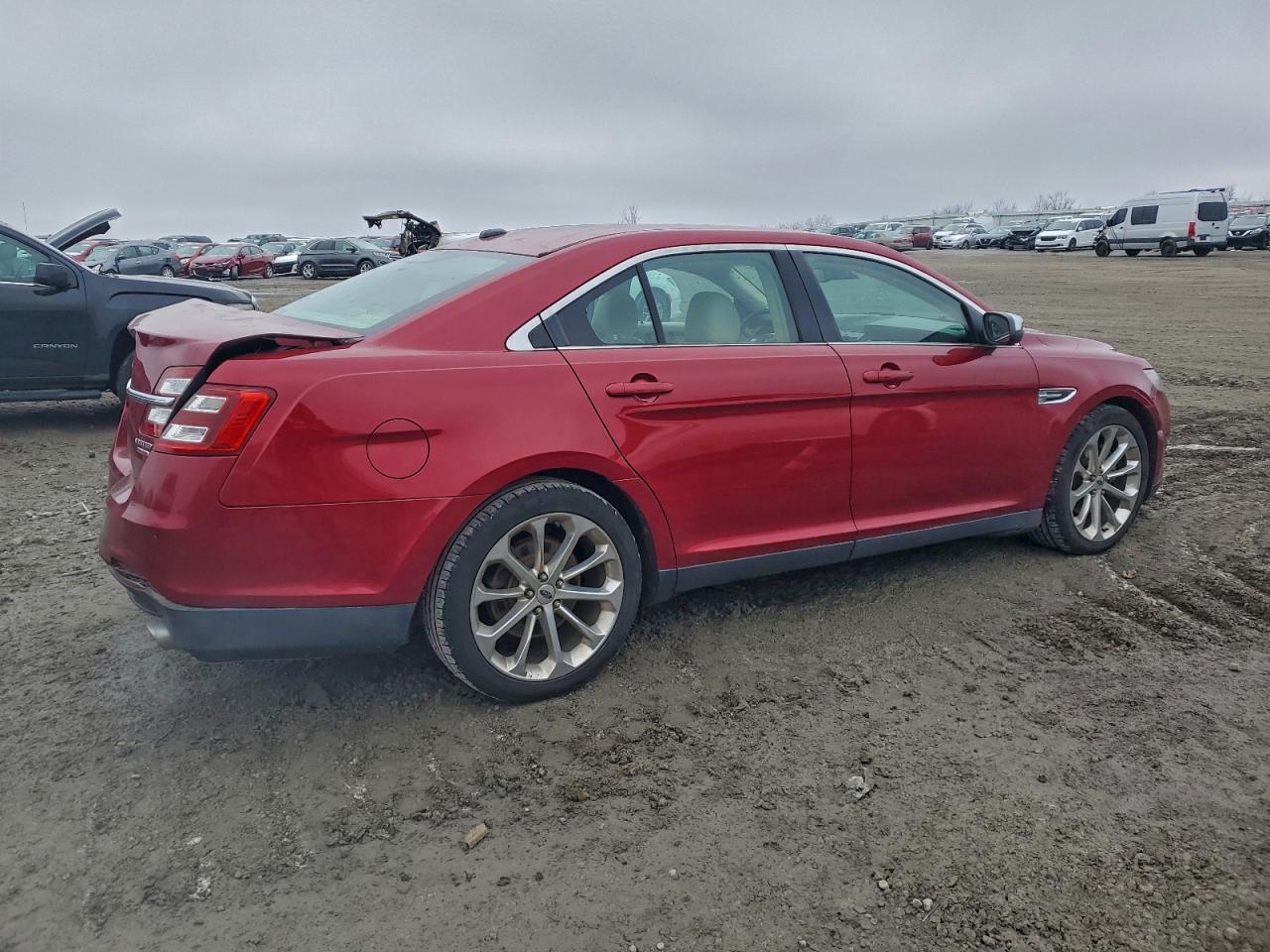 2015 Ford Taurus Limited - Image 3