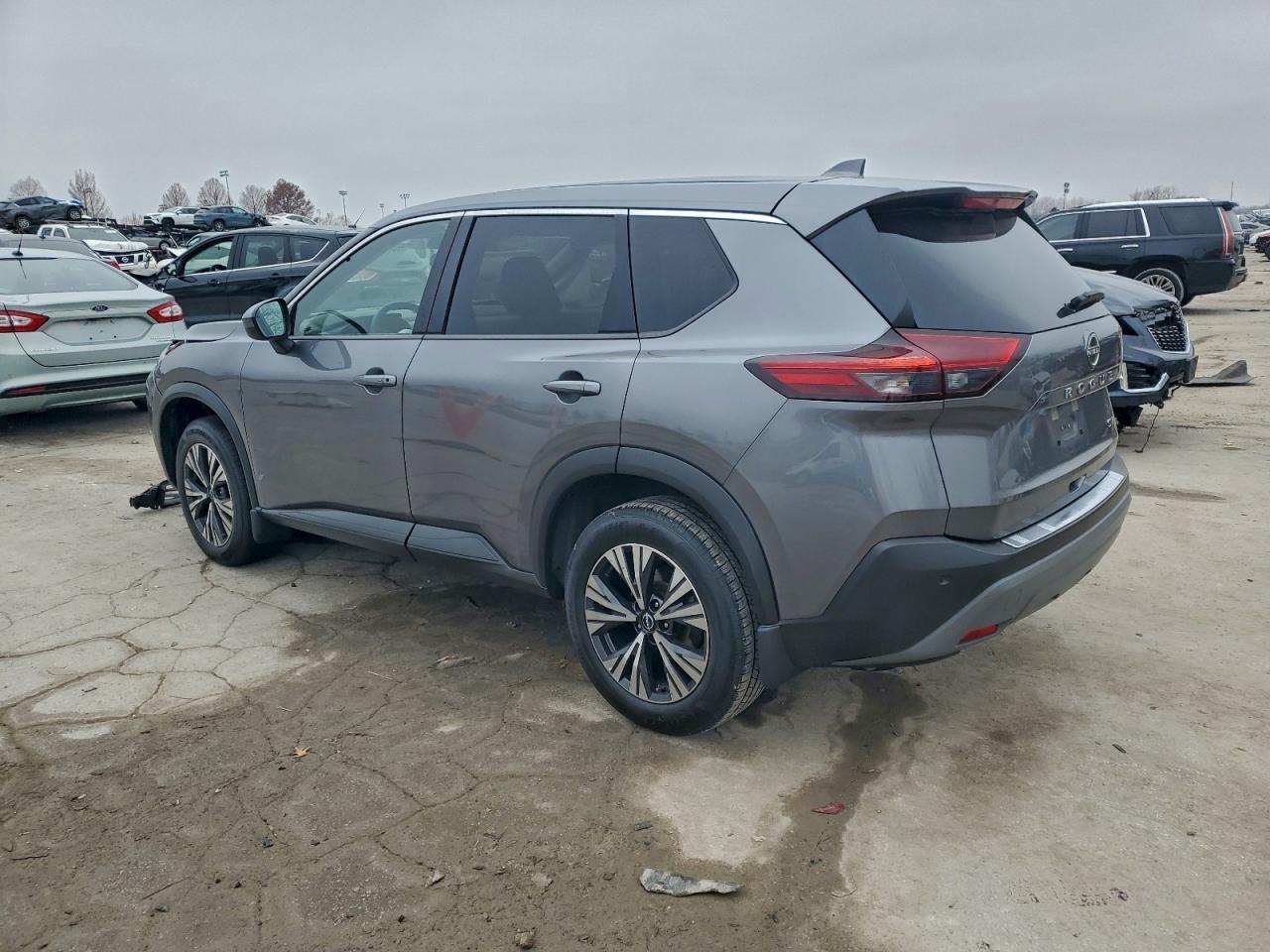 2023 Nissan Rogue Sv - Фото 2
