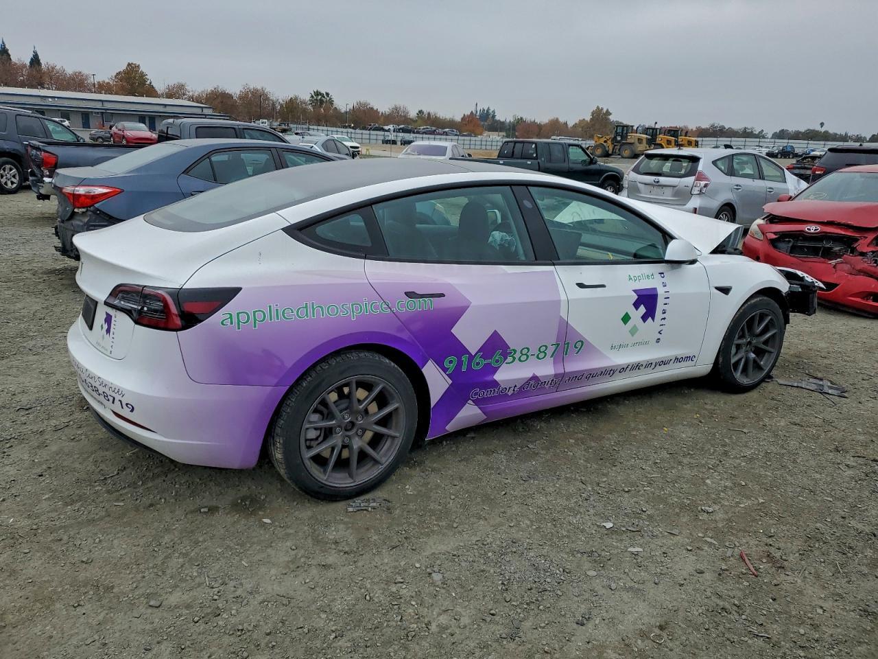 2022 Tesla Model 3 - Image 3