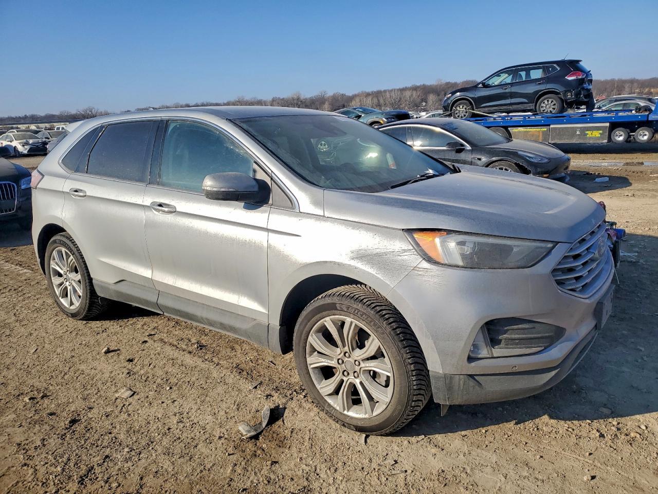 2022 Ford Edge Titanium - Фото 4