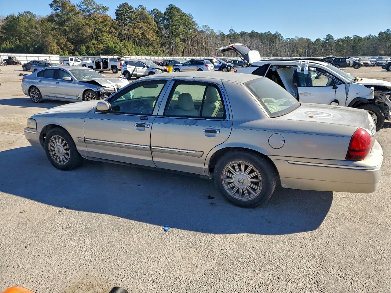 2008 Mercury Grand Marquis Ls - Фото 2