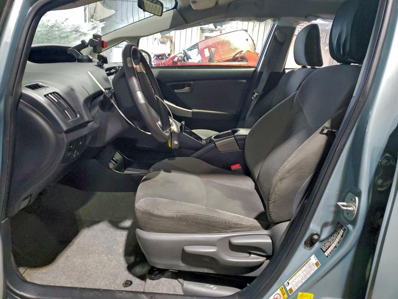 2012 Toyota Prius Plug-In - Фото 7