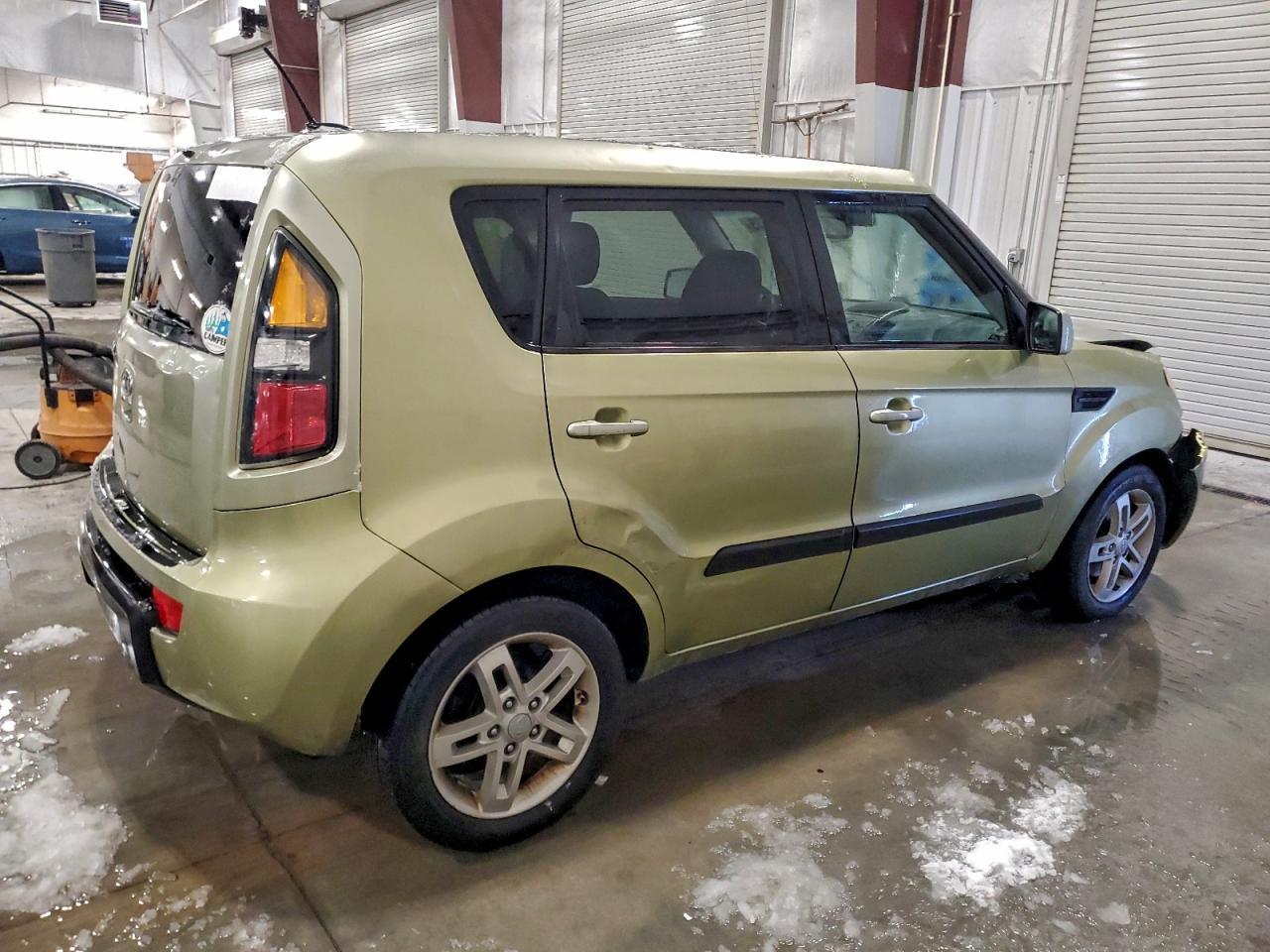 2011 Kia Soul + - Фото 3