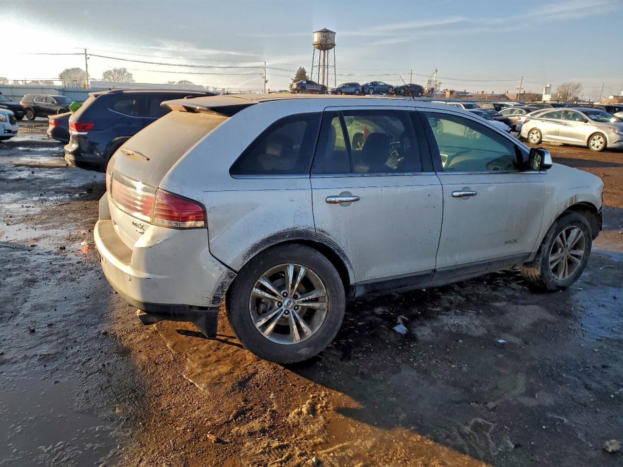 2010 Lincoln Townhouse Mkx - Image 3