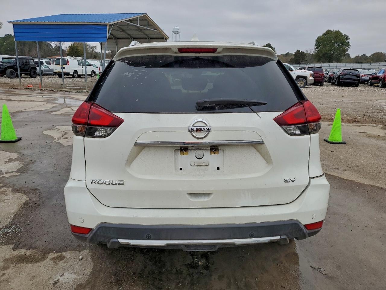 2019 Nissan Rogue S - Image 6