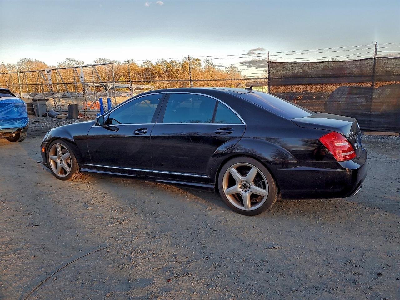 2011 Mercedes-Benz S 550 - Фото 2