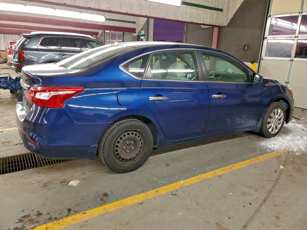 2016 Nissan Sentra S - Image 3