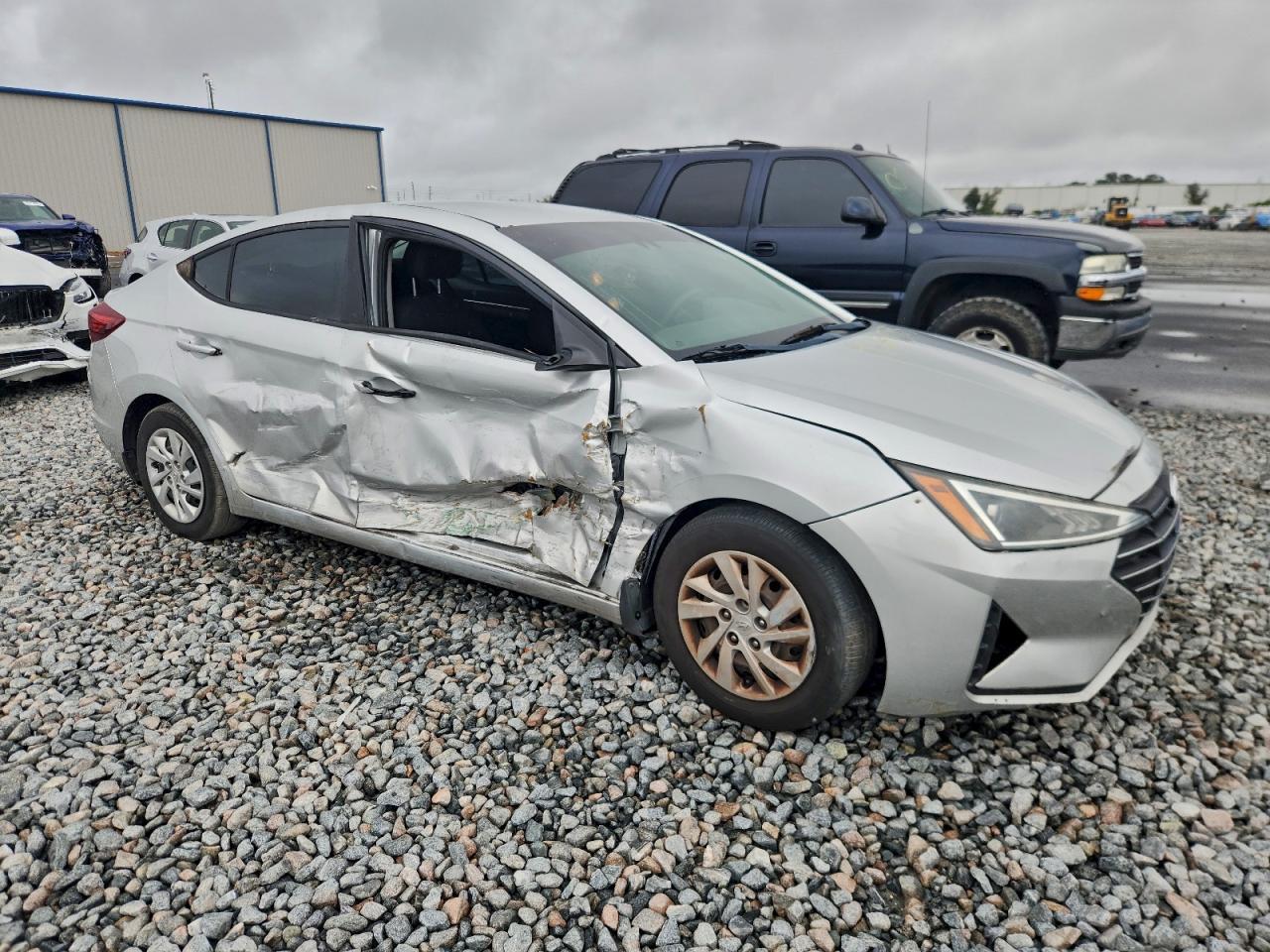 2020 Hyundai Elantra Se - Фото 4